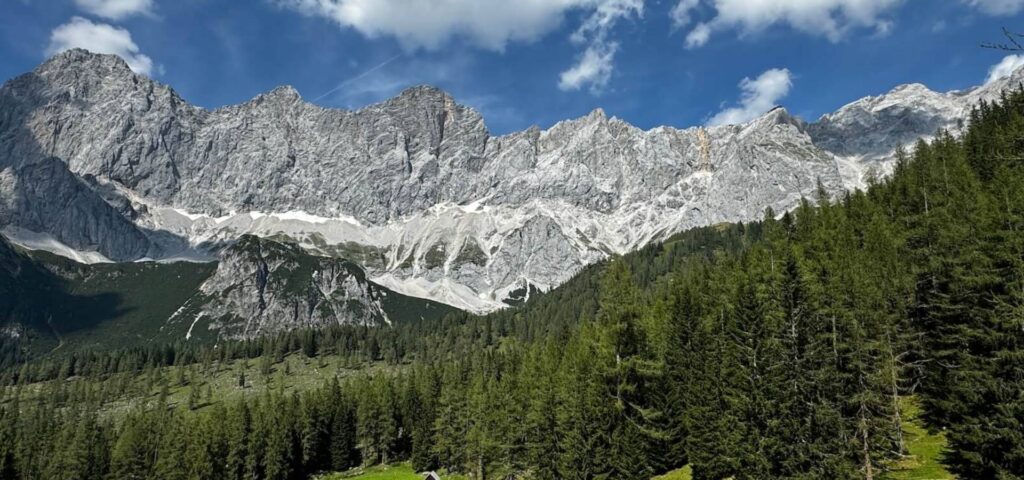 Túra pod pohořím Dachstein